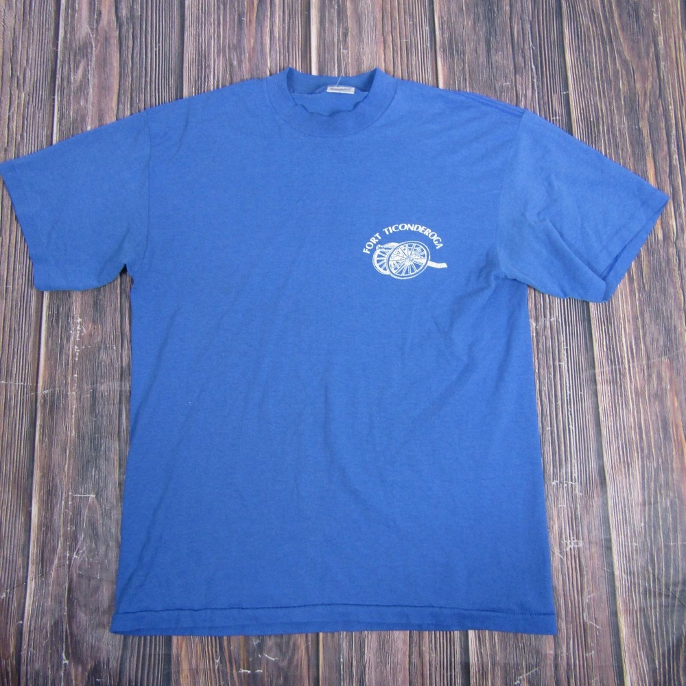 Bravo! Fort‎ Ticonderoga T-Shirt Mens Large Blue Vintage Single Stitch Cannon